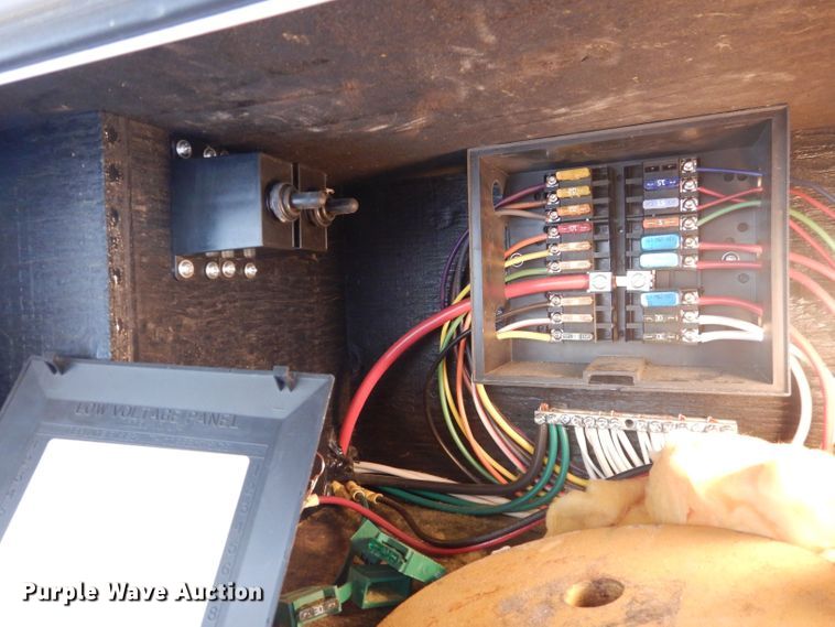 image for item DJ8962 2009 Carriage Carri-Lite  camper