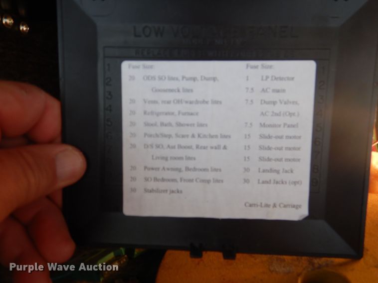 image for item DJ8962 2009 Carriage Carri-Lite  camper