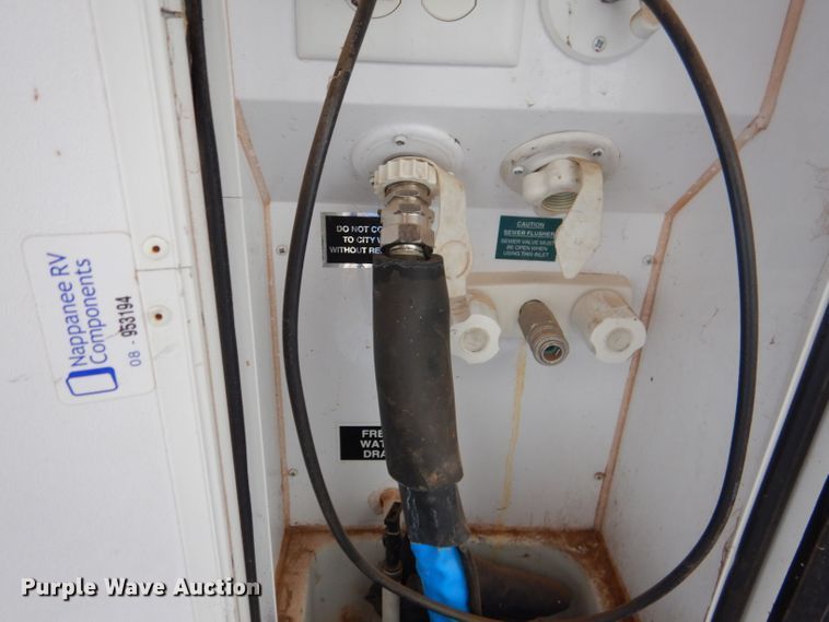 image for item DJ8962 2009 Carriage Carri-Lite  camper