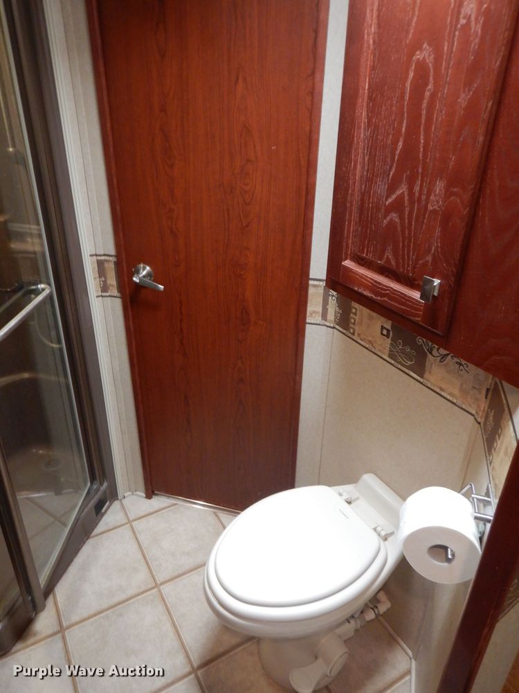 image for item DJ8962 2009 Carriage Carri-Lite  camper