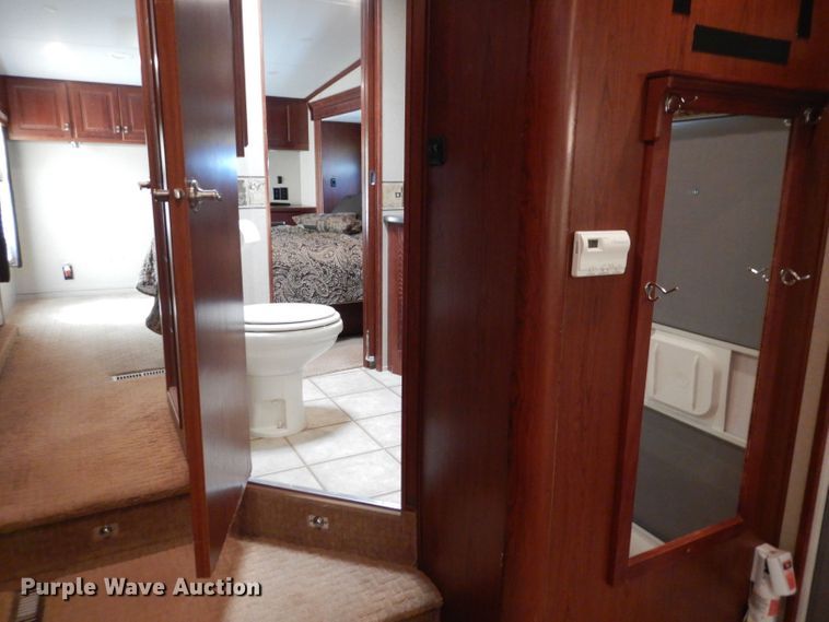 image for item DJ8962 2009 Carriage Carri-Lite  camper