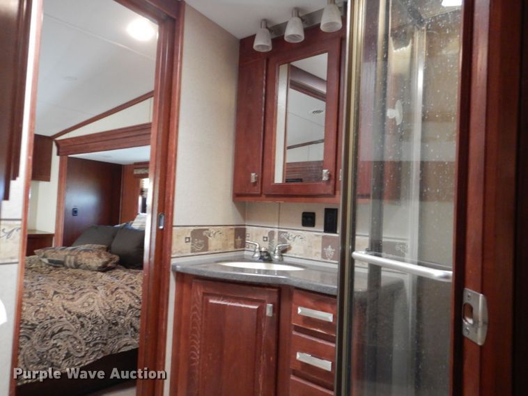 image for item DJ8962 2009 Carriage Carri-Lite  camper