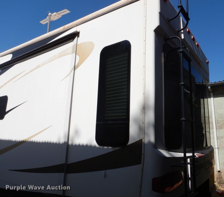 image for item DJ8962 2009 Carriage Carri-Lite  camper