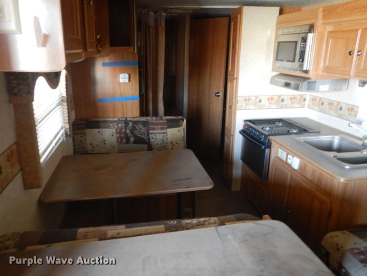 image for item DJ8963 2006 R-Vision Trail Sport  camper