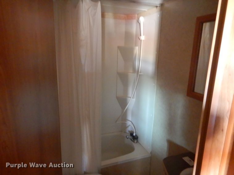 image for item DJ8963 2006 R-Vision Trail Sport  camper