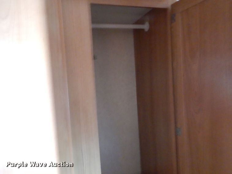 image for item DJ8963 2006 R-Vision Trail Sport  camper