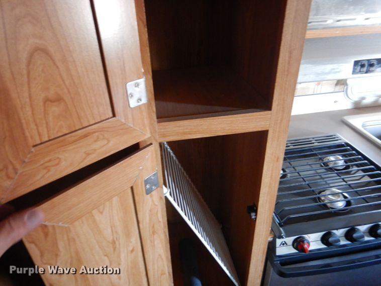 image for item DJ8963 2006 R-Vision Trail Sport  camper