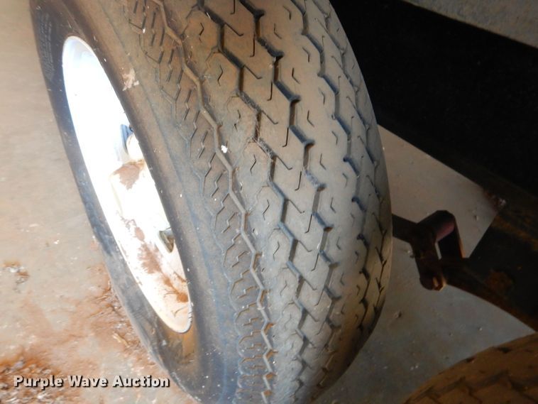 image for item DJ8963 2006 R-Vision Trail Sport  camper