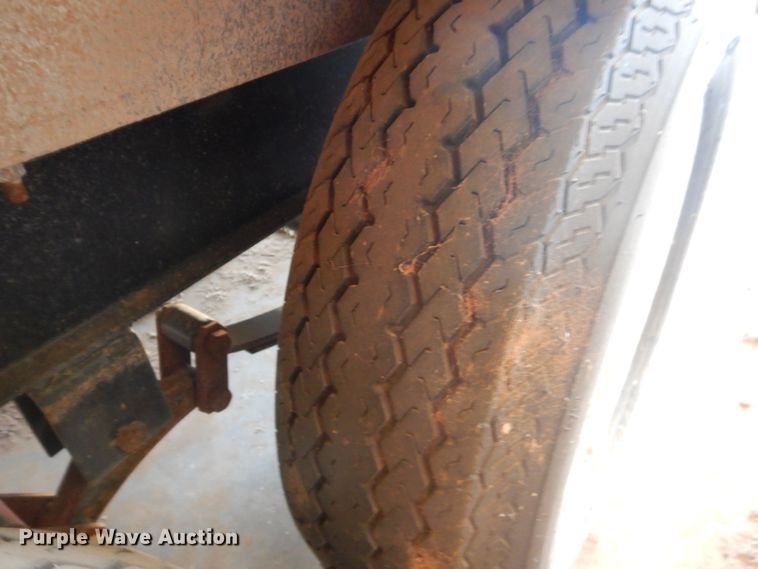 image for item DJ8963 2006 R-Vision Trail Sport  camper