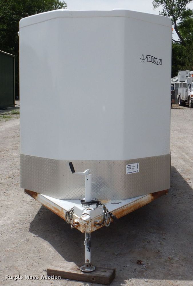 image for item DK0492 2016 Titan Primo  livestock trailer