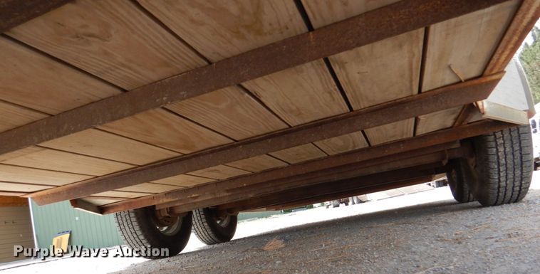 image for item DK0492 2016 Titan Primo  livestock trailer