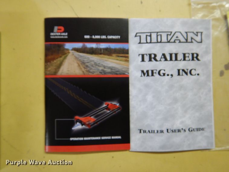 image for item DK0492 2016 Titan Primo  livestock trailer