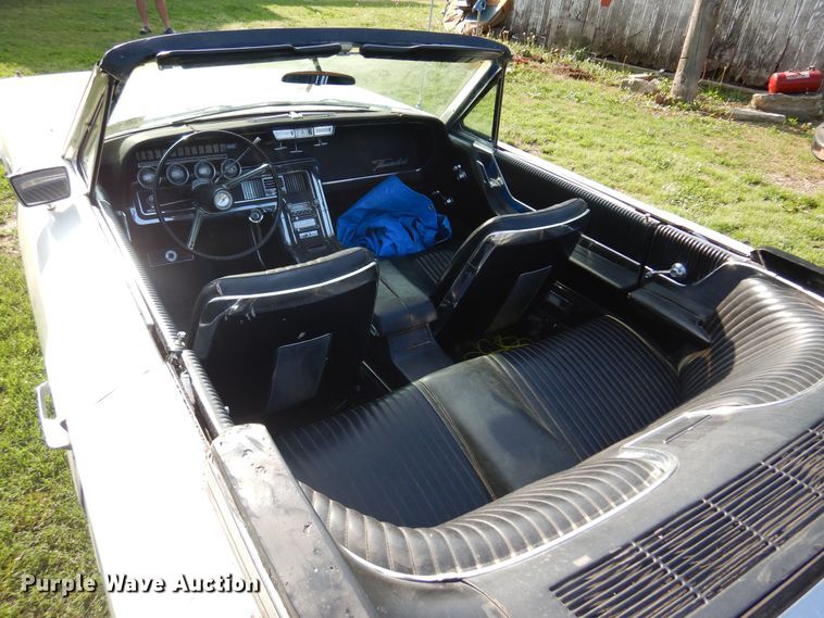 image for item DK0916 1965 Ford Thunderbird  convertible