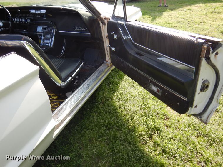 image for item DK0916 1965 Ford Thunderbird  convertible