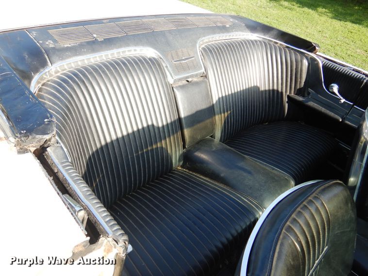 image for item DK0916 1965 Ford Thunderbird  convertible