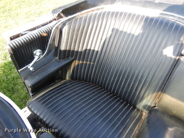 image for item DK0916 1965 Ford Thunderbird  convertible