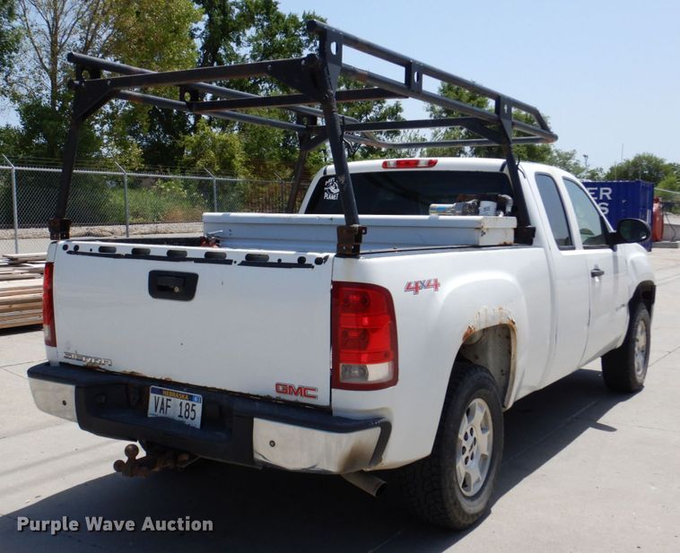 image for item DM2246 2008 GMC Sierra 1500  Ext. Cab pickup truck