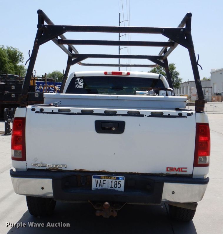 image for item DM2246 2008 GMC Sierra 1500  Ext. Cab pickup truck