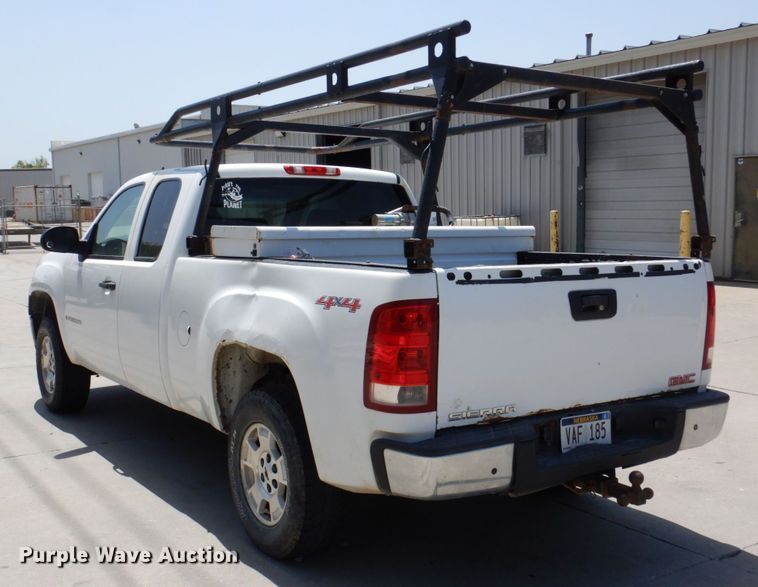 image for item DM2246 2008 GMC Sierra 1500  Ext. Cab pickup truck
