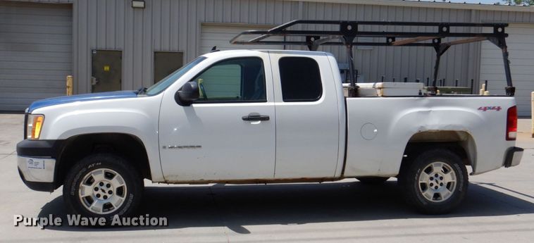 image for item DM2246 2008 GMC Sierra 1500  Ext. Cab pickup truck