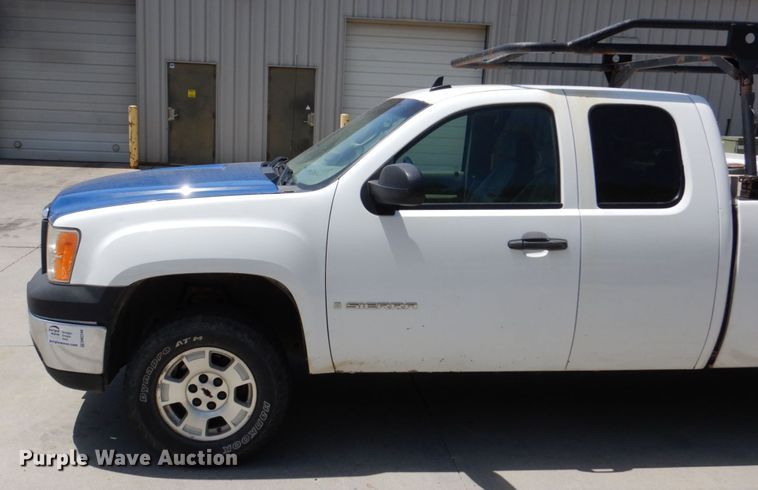 image for item DM2246 2008 GMC Sierra 1500  Ext. Cab pickup truck