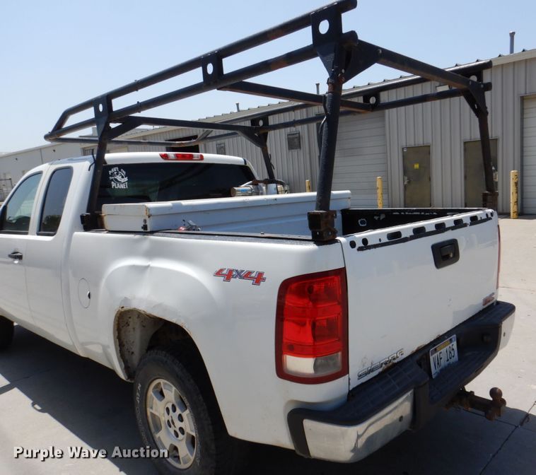 image for item DM2246 2008 GMC Sierra 1500  Ext. Cab pickup truck