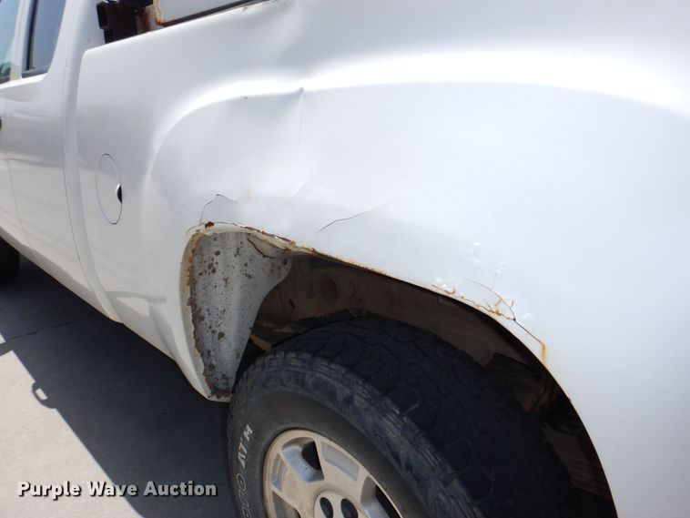 image for item DM2246 2008 GMC Sierra 1500  Ext. Cab pickup truck