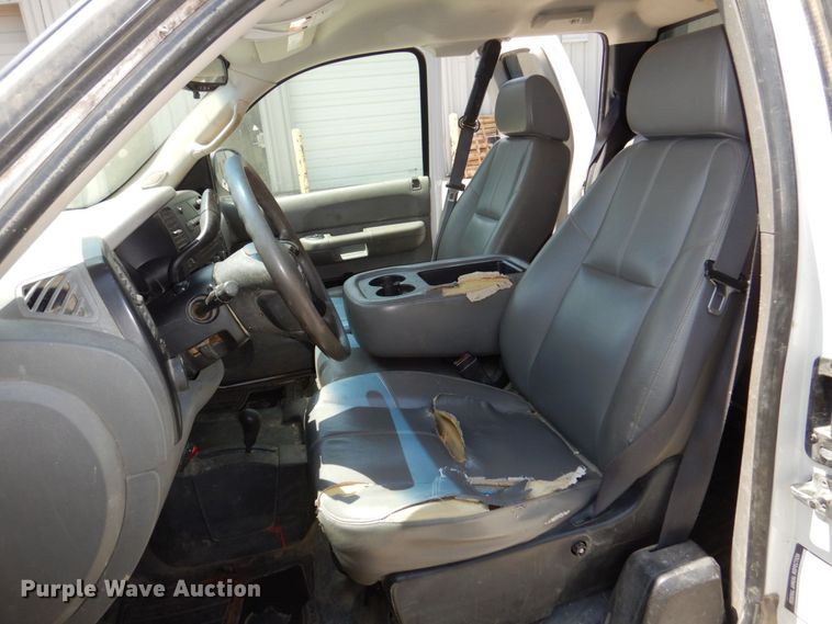 image for item DM2246 2008 GMC Sierra 1500  Ext. Cab pickup truck