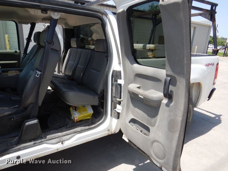 image for item DM2246 2008 GMC Sierra 1500  Ext. Cab pickup truck