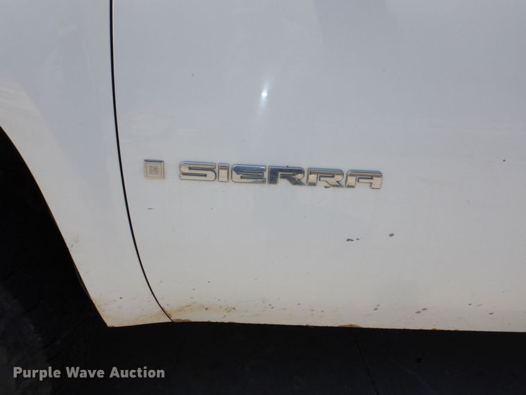image for item DM2246 2008 GMC Sierra 1500  Ext. Cab pickup truck