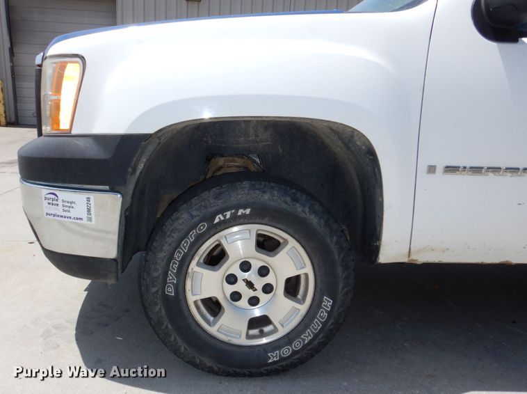 image for item DM2246 2008 GMC Sierra 1500  Ext. Cab pickup truck