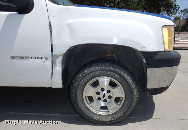 image for item DM2246 2008 GMC Sierra 1500  Ext. Cab pickup truck