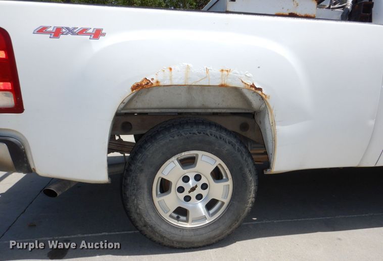 image for item DM2246 2008 GMC Sierra 1500  Ext. Cab pickup truck