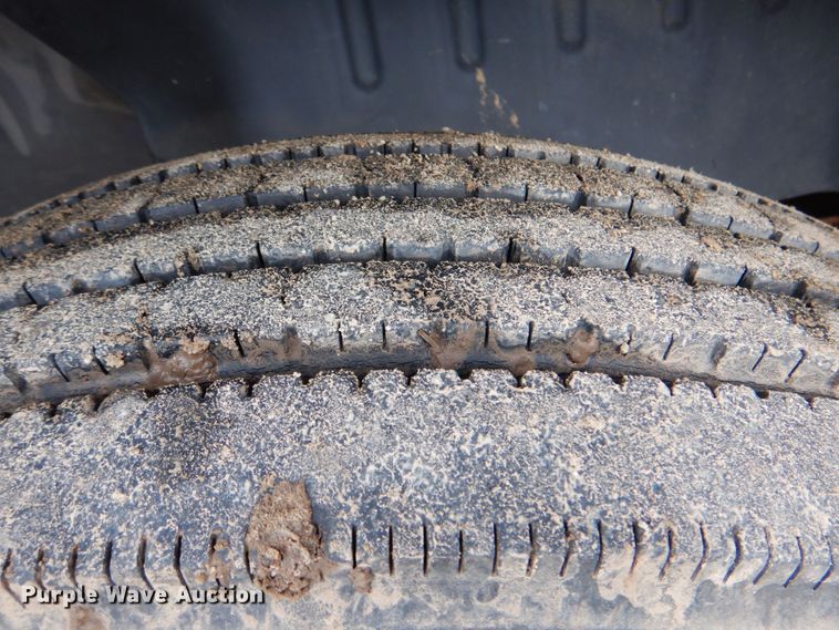 image for item DM3832 2003 GMC C4500  flatbed truck