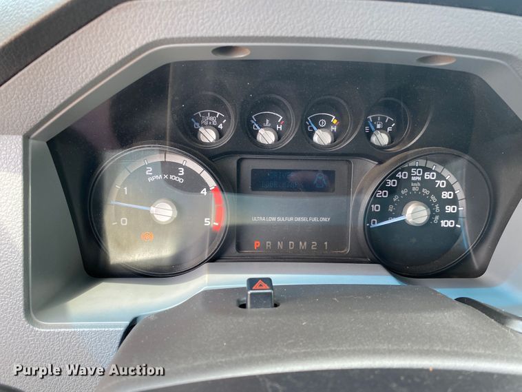 image for item DM4148 2011 Ford F350 Super Duty  Crew Cab utility bed pickup truck