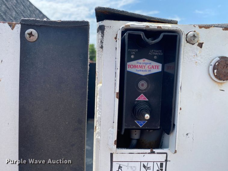 image for item DM4148 2011 Ford F350 Super Duty  Crew Cab utility bed pickup truck