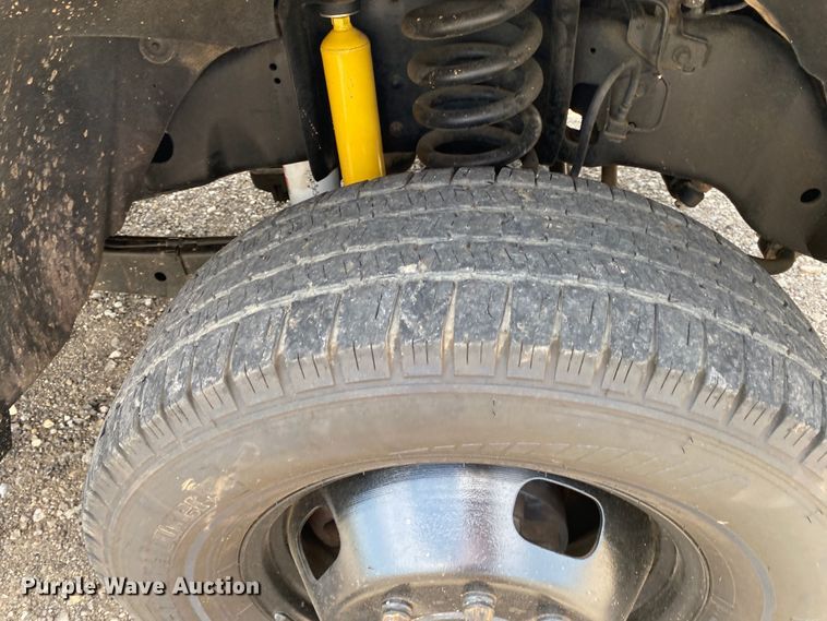 image for item DM4148 2011 Ford F350 Super Duty  Crew Cab utility bed pickup truck