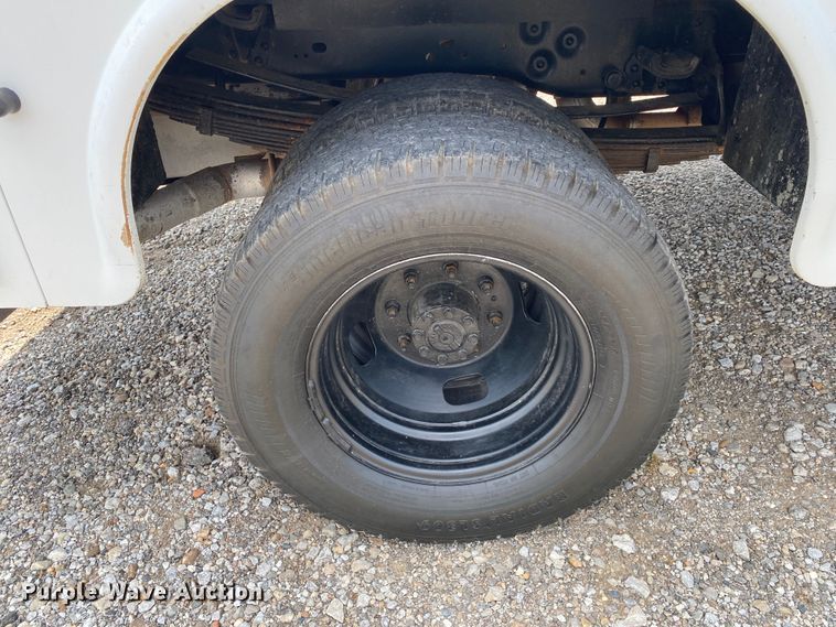 image for item DM4148 2011 Ford F350 Super Duty  Crew Cab utility bed pickup truck