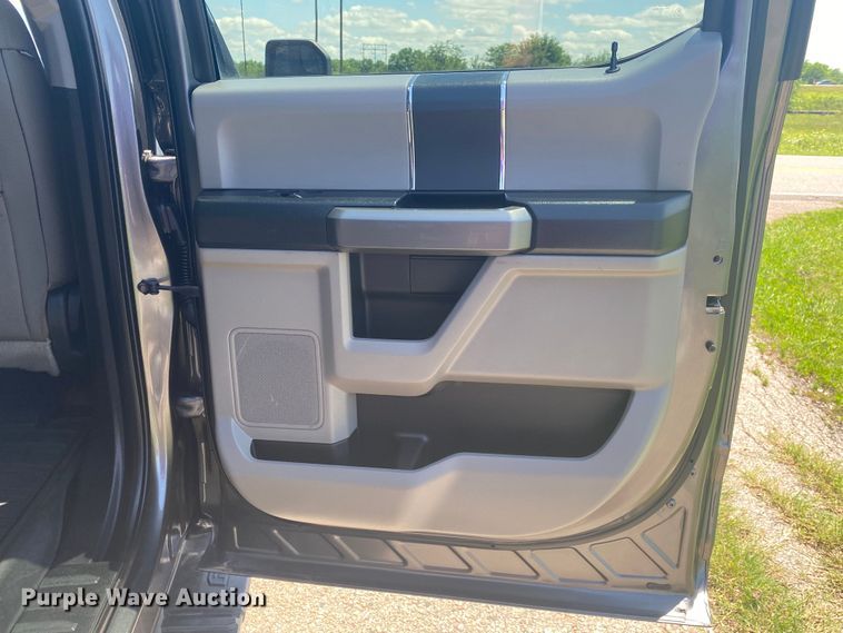 image for item DM4161 2017 Ford F150  SuperCrew pickup truck