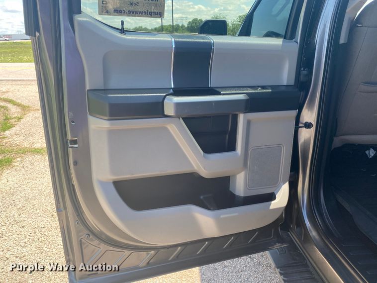 image for item DM4161 2017 Ford F150  SuperCrew pickup truck