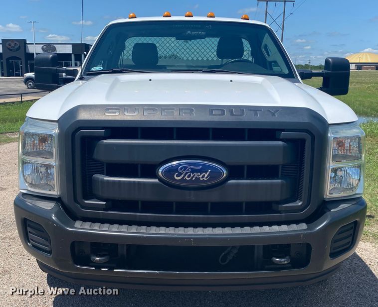 image for item DM4162 2012 Ford F350 Super Duty  utility bed pickup truck