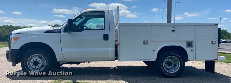 image for item DM4162 2012 Ford F350 Super Duty  utility bed pickup truck