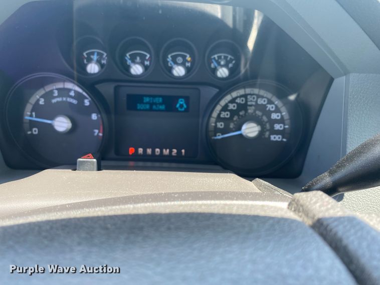 image for item DM4162 2012 Ford F350 Super Duty  utility bed pickup truck