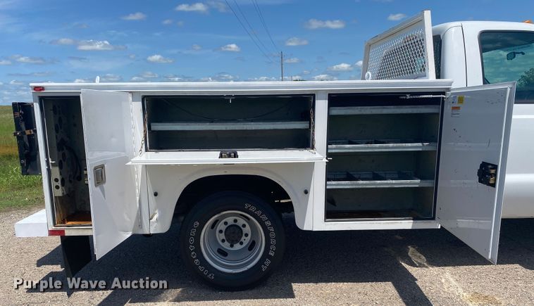 image for item DM4162 2012 Ford F350 Super Duty  utility bed pickup truck