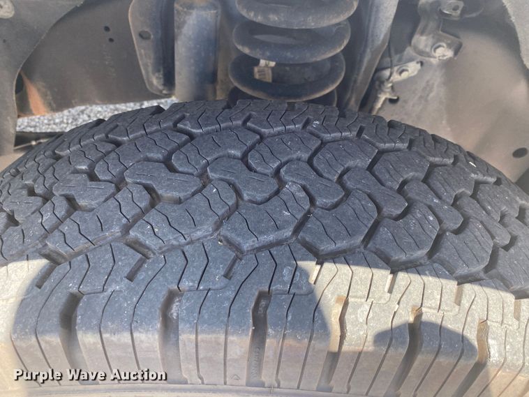 image for item DM4162 2012 Ford F350 Super Duty  utility bed pickup truck