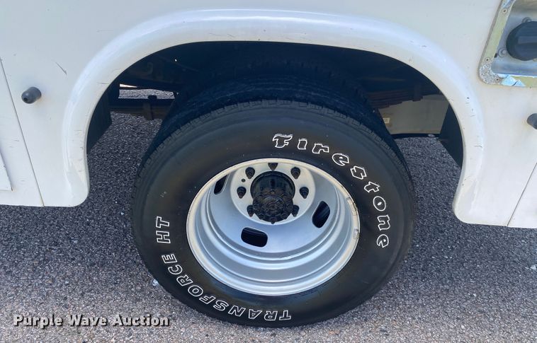 image for item DM4162 2012 Ford F350 Super Duty  utility bed pickup truck