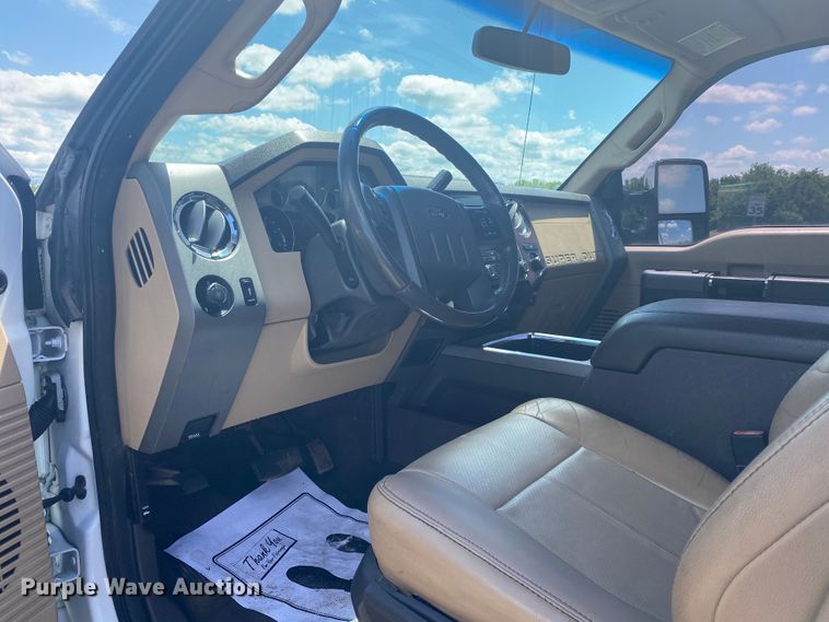 image for item DM4164 2012 Ford F350 Super Duty  Crew Cab pickup truck