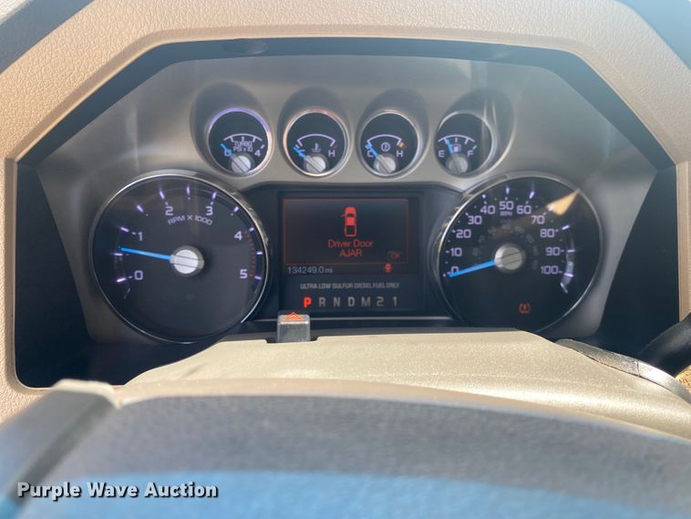 image for item DM4164 2012 Ford F350 Super Duty  Crew Cab pickup truck