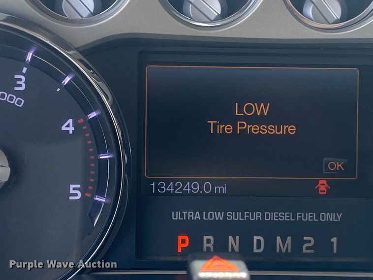 image for item DM4164 2012 Ford F350 Super Duty  Crew Cab pickup truck