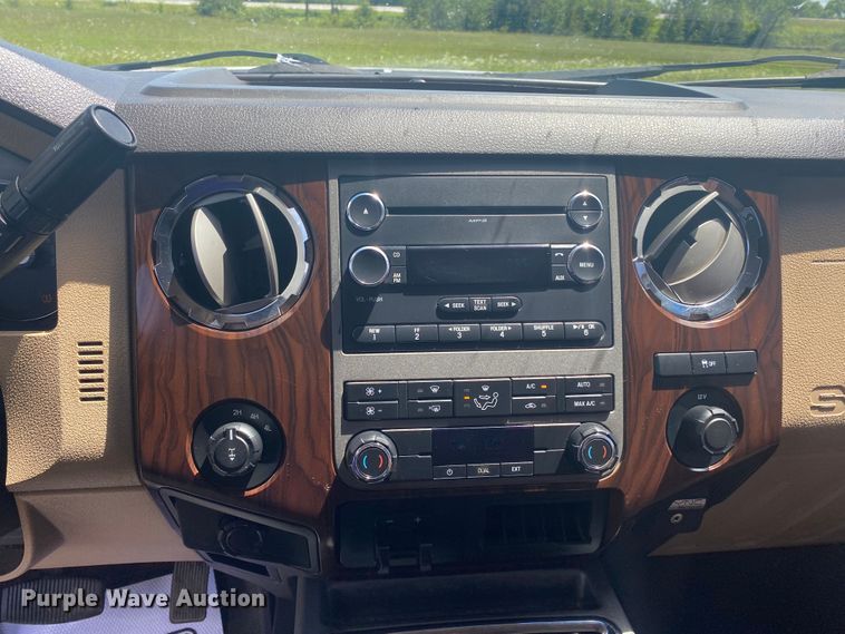 image for item DM4164 2012 Ford F350 Super Duty  Crew Cab pickup truck